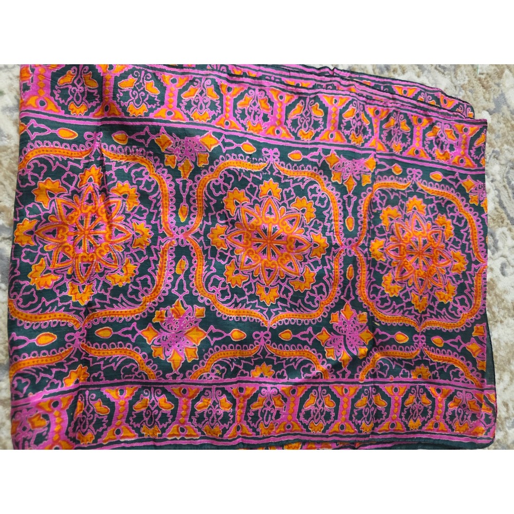 VTG Handwoven 100% Pure Silk Scarf India Pink Orange Black Mandala Paisley Wrap - Picture 6 of 6